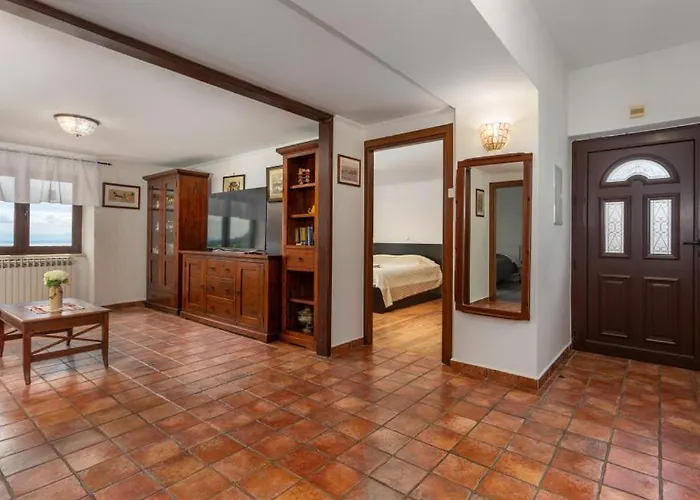 Apartmán Dasa With Pool By Guide Ičići