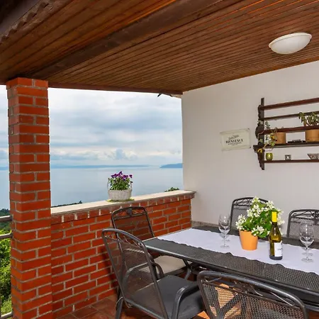 Apartment Dasa With Pool By Guide *