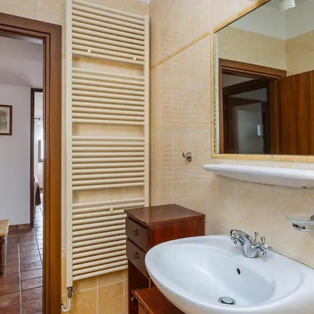 Apartment Dasa With Pool By Guide