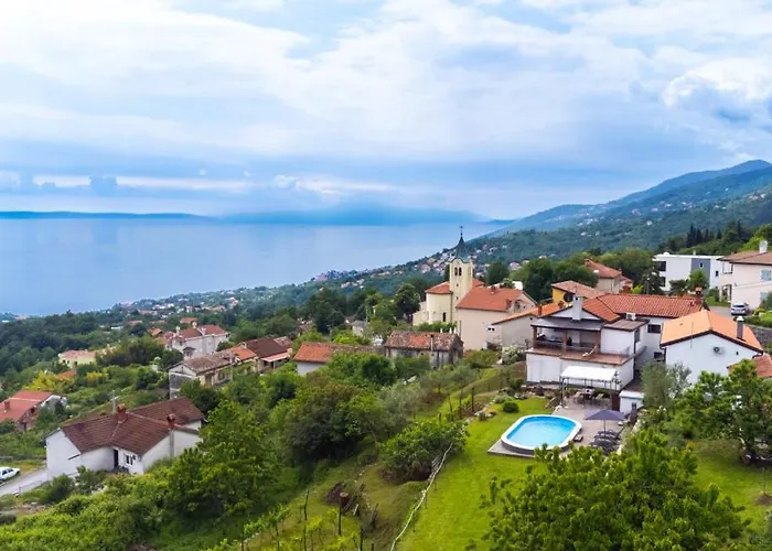 Appartement Dasa With Pool By Guide